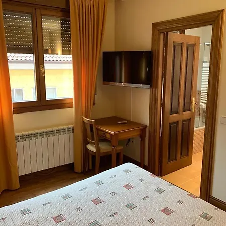Rivera Del Duero Hotel
