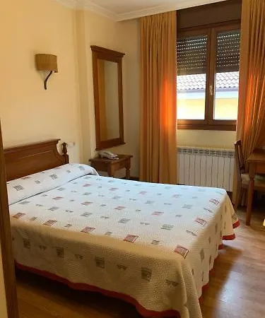 Hotel Rivera Del Duero 3*